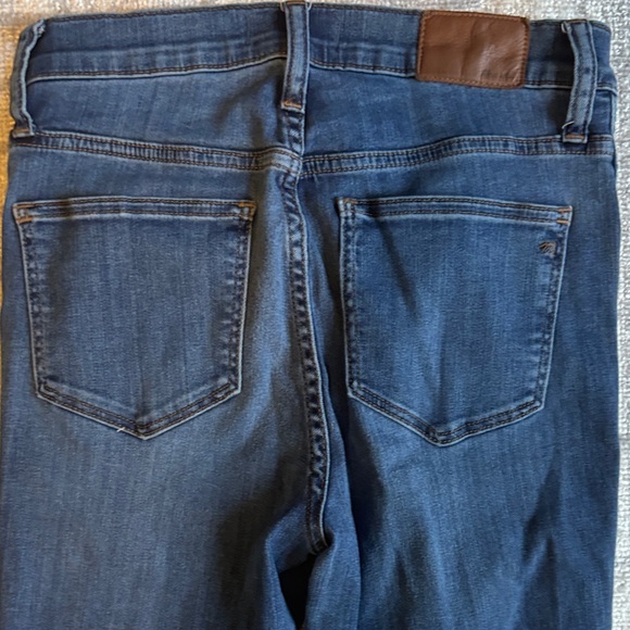 Madewell 10” High Rise Dark Blue Skinny Jeans - Picture 9 of 13
